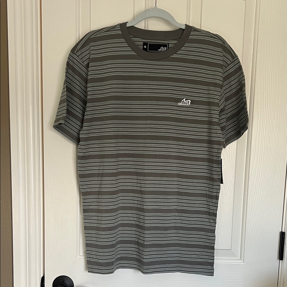 …lost Men's Gray Striped T-Shirt
